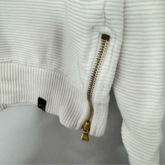 Varley turtle neck pullover size medium - Picture 3 of 5